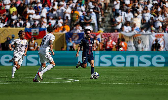 皇马0-4巴黎,比赛态度问题暴露