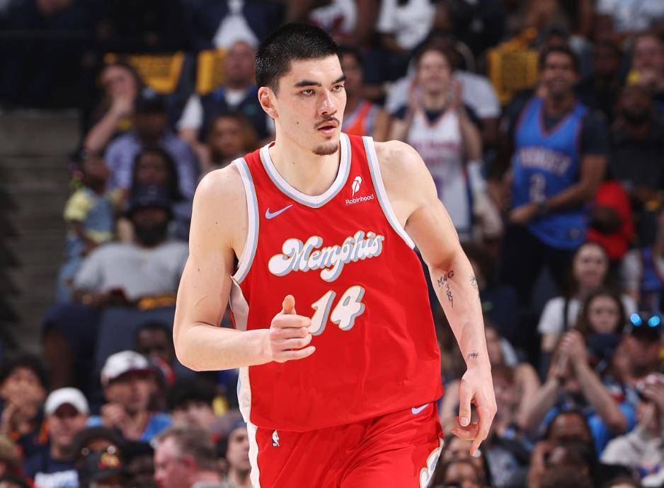 前神射手谈杨瀚森!投篮手型差但柔和,技术胜伊迪