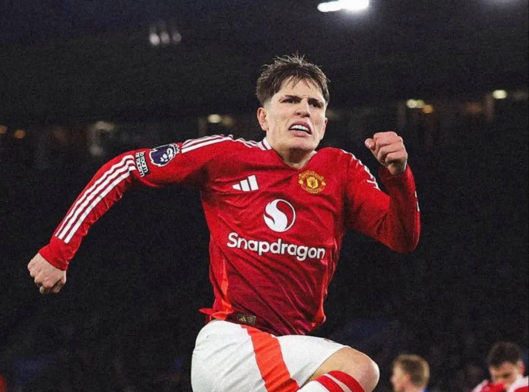 罗马诺透露最新转会细节,曼联等待谢什科决定 新闻揭示