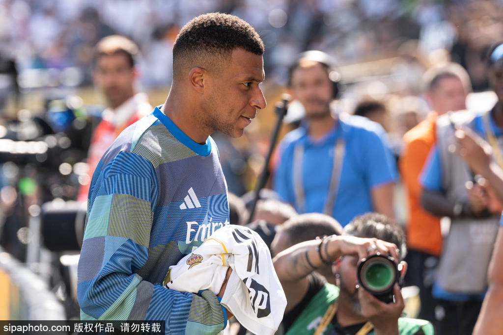 姆巴佩的神秘照片:皇马与PSG的未解之谜