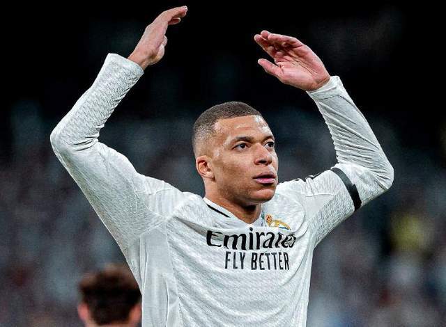 纳斯里批评姆巴佩:26岁了还以为自己是小孩,驾照都没有