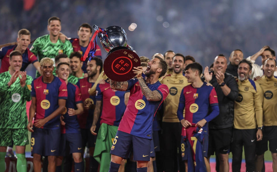 巴萨队长之争:球员团结力挺特尔施特根