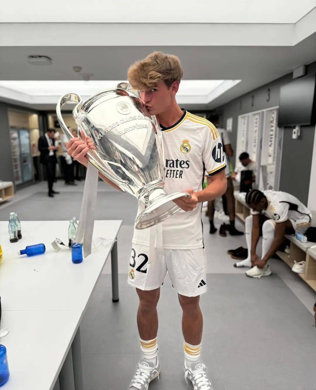 意甲魔术师!阿根廷天才3场独造3球 明年重返皇马