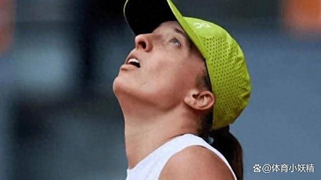 斯瓦泰克爆冷出局,赛后与记者发生冲突,引发互怼事件