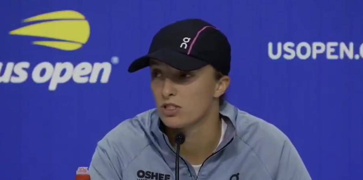 斯瓦泰克爆冷出局,赛后与记者发生冲突,引发互怼事件