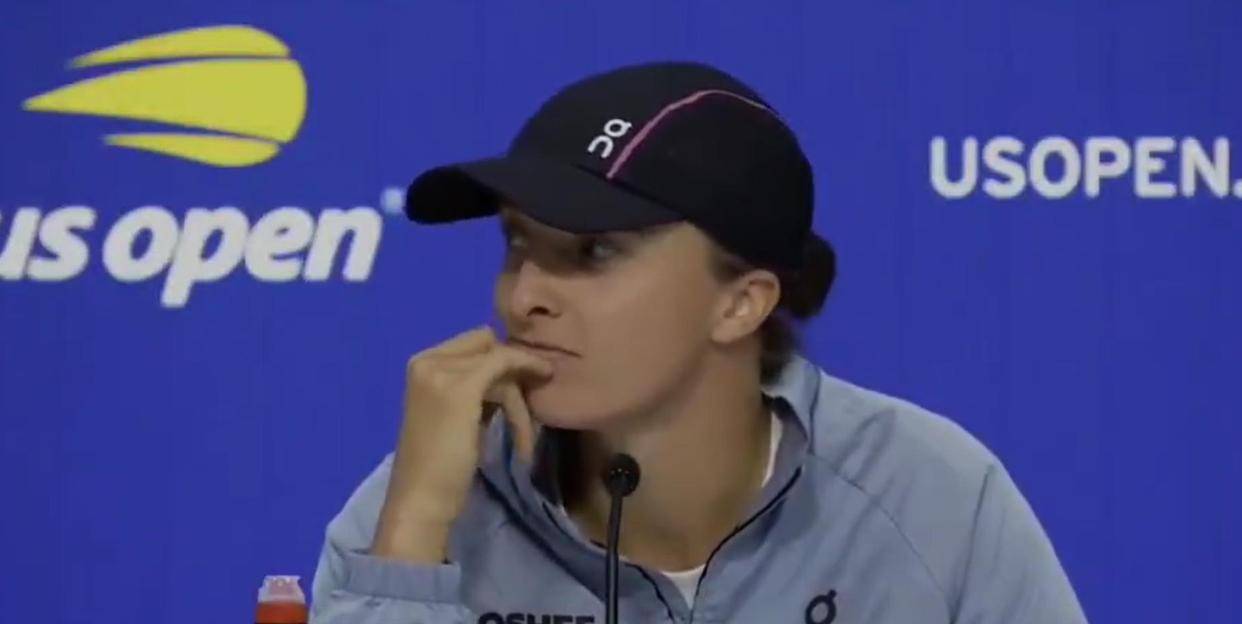 斯瓦泰克爆冷出局,赛后与记者发生冲突,引发互怼事件