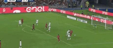 意甲全是戏！德布劳内首秀就轰进任意球，莫德里奇创下最年长首秀纪录