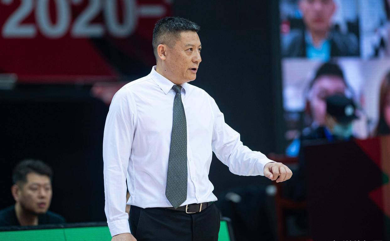 下赛季CBA各队实力分析：豪强浮出水面，黑马悄然成形