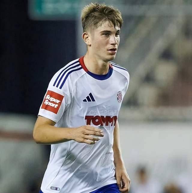 抢了尤文的猎物！国米450万欧敲定新援，640万投资打了水漂？